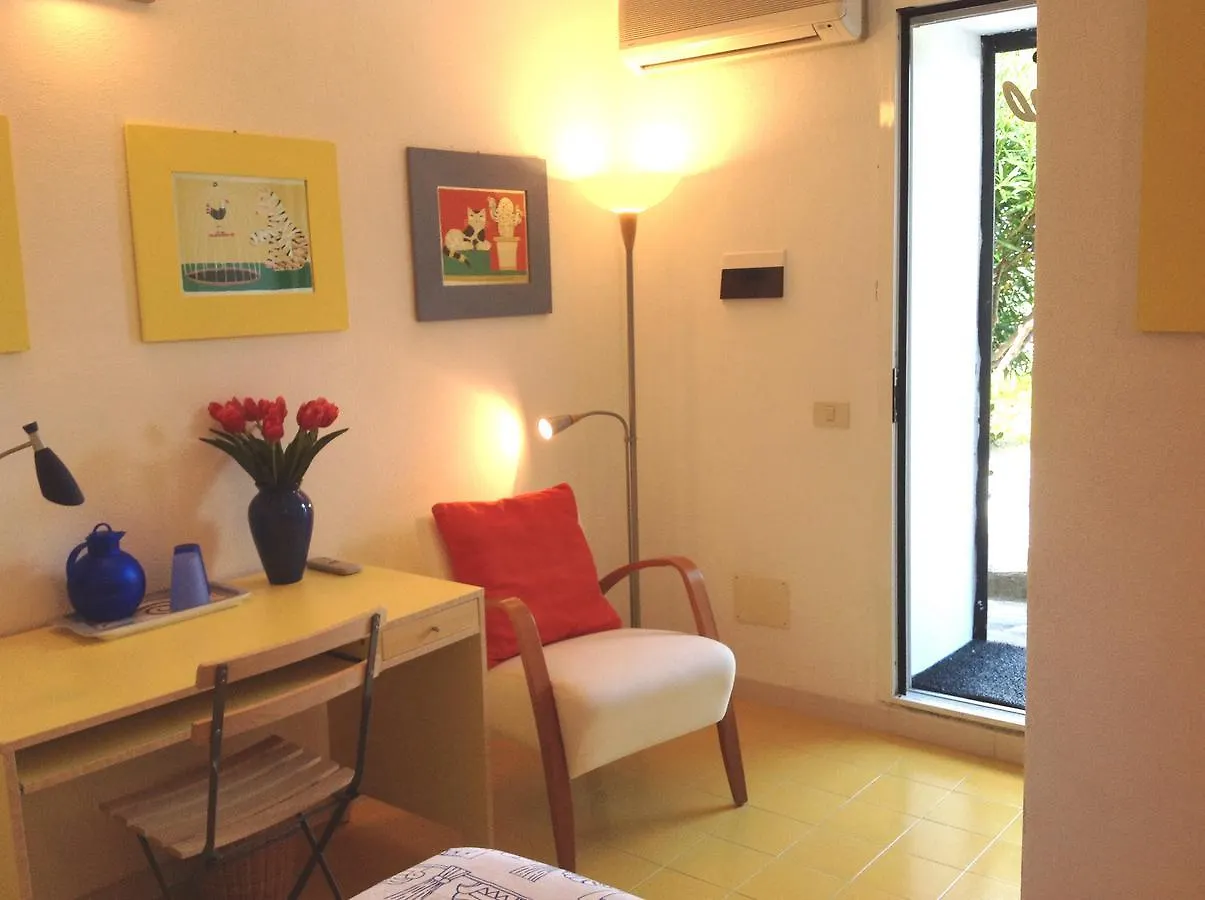 Villa La Bouganville Giglio Porto